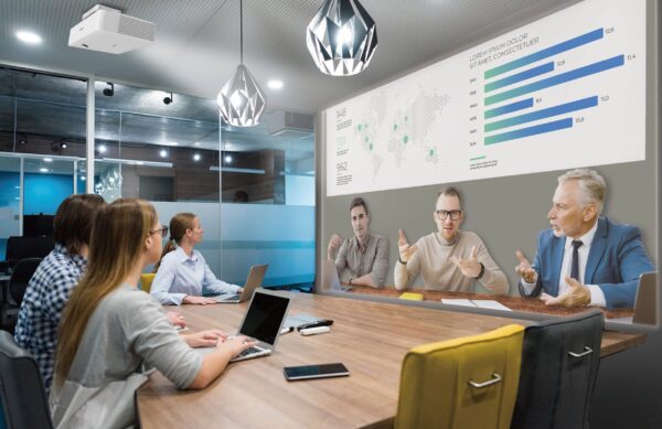 会議シーン_220620-edited-scaled